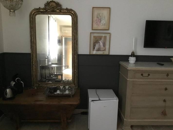 Location de vacances pour 2 personnes, avec piscine ainsi que terrasse et jardin à Barjac - 2