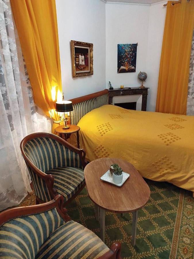 Chambre d’hôte pour 2 personnes, avec vue et jardin à Saint-Léonard-de-Noblat - 3
