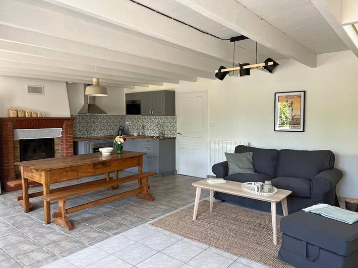 Location de vacances pour 6 personnes, avec Jardin et Vue à La Chapelle-de-Brain