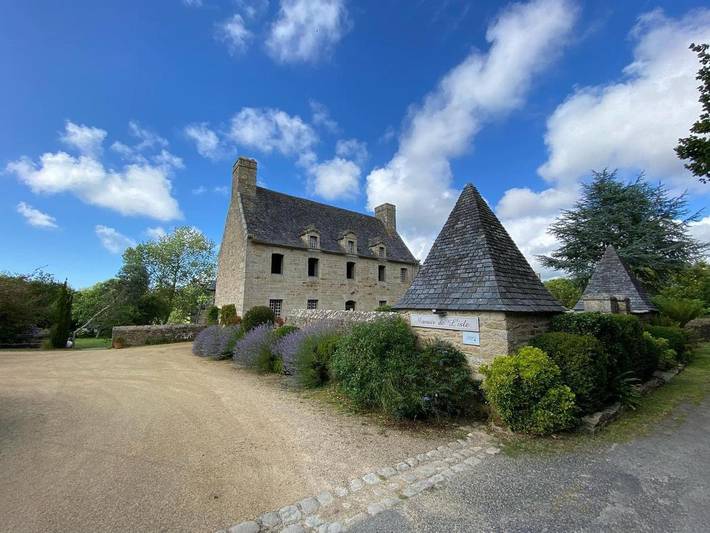 Maison d’hôte pour 3 personnes, avec Terrasse ainsi que Jardin et Vue à Ploumilliau