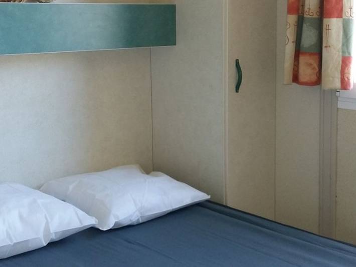 Chalet pour 4 personnes, avec Terrasse et Piscine dans la Loire - 4