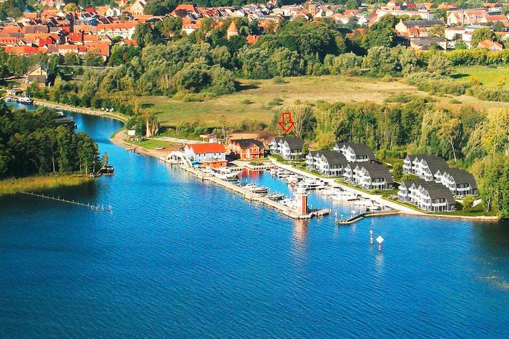 Ferienhaus für 12 Personen, mit Terrasse und Garten am Plauer See - 3
