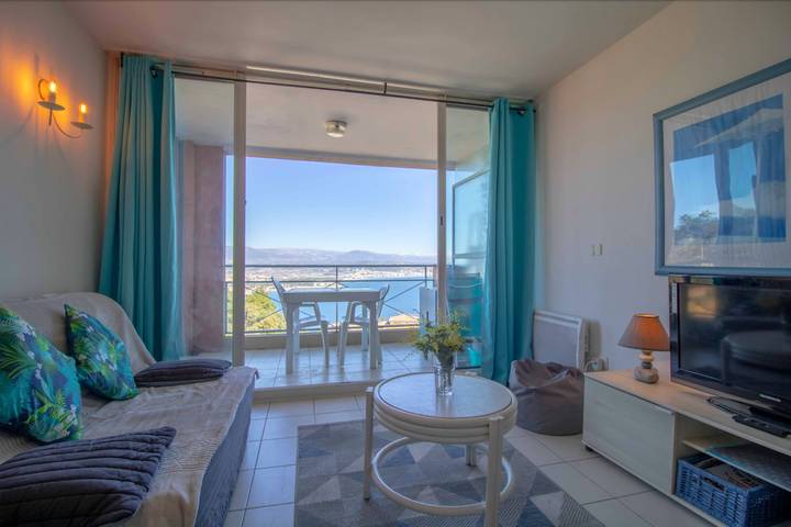 Ganze Wohnung, Ferienwohnung für 3 Personen mit Balkon in Théoule-sur-Mer, Massif de l'Esterel