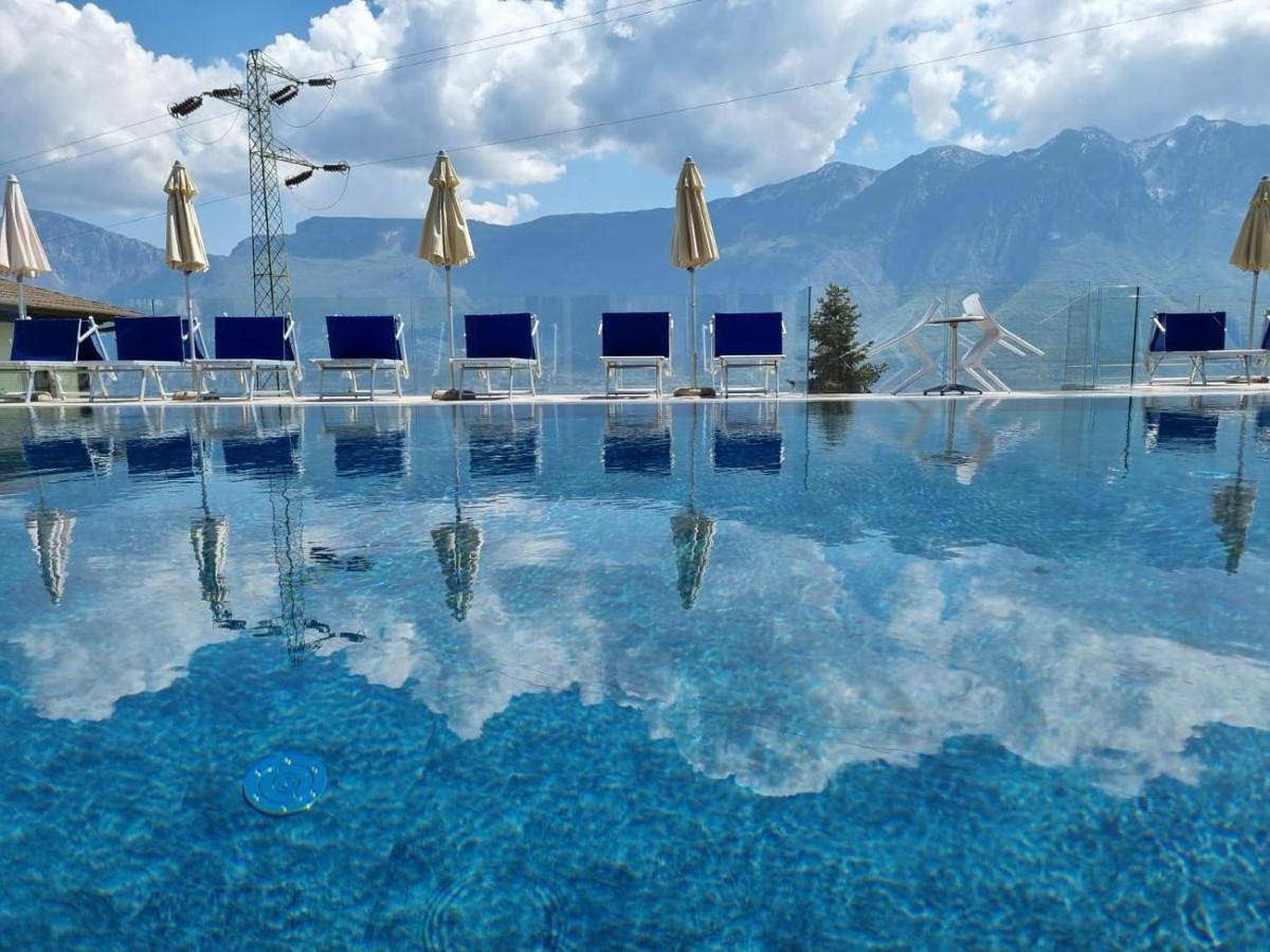 Village Hotel Lucia in Pregasio, Tremosine