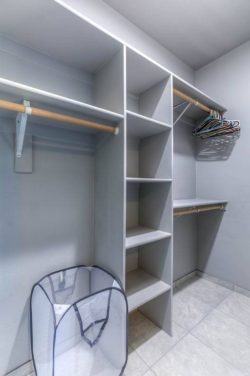 New 3 Br home in immaculate condition, mountain views just outside of Tucson in Pima County