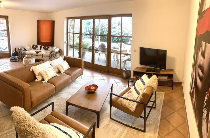 Ferienhaus für 7 Personen, mit Terrasse und Garten sowie Sauna im Chiemgau