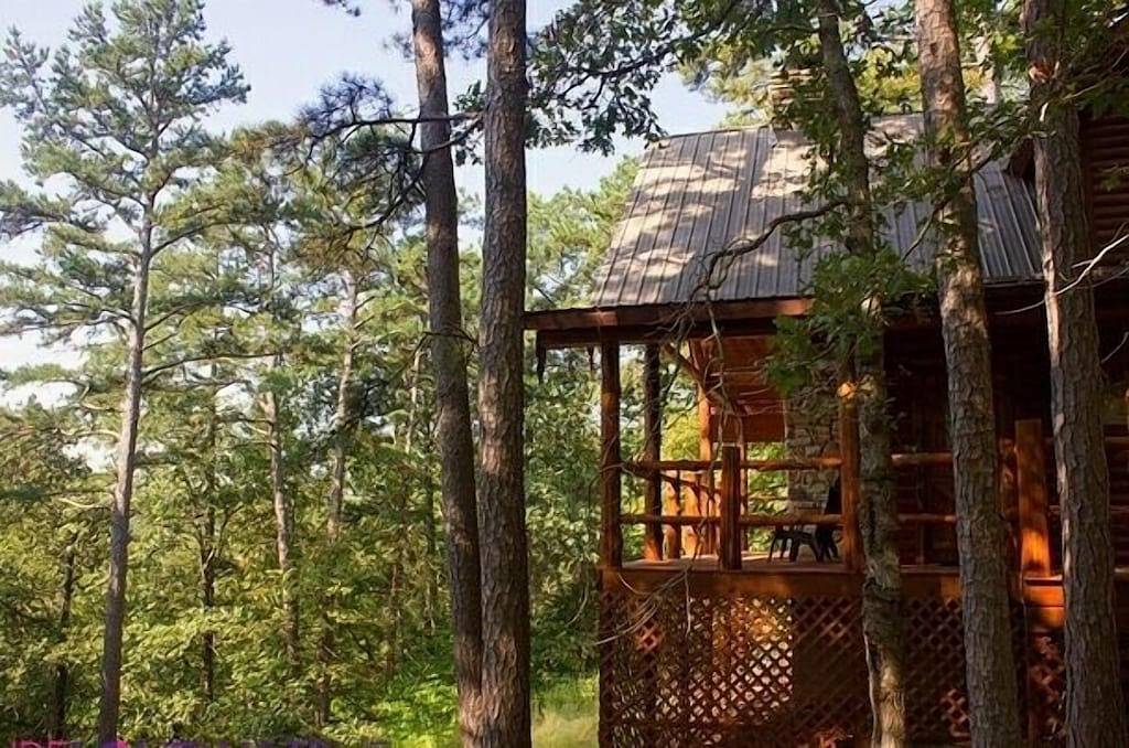 Cinnamon Valley - \"The Hideaway\" in Eureka Springs, Carroll County (AR)