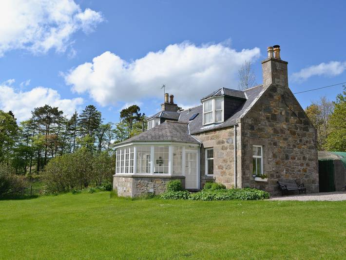 Cottage for 4 people, with garden, with pets in Scotland