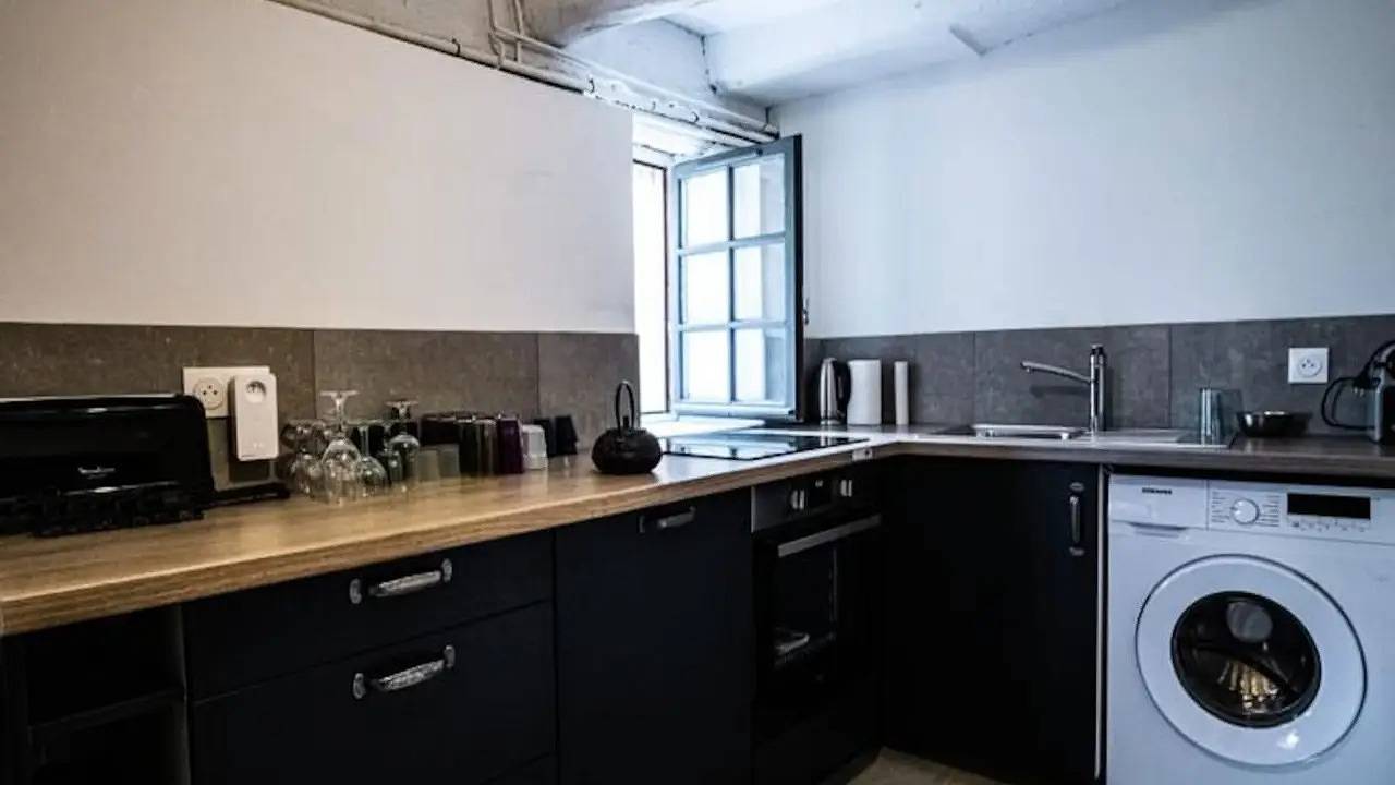 Ganze Ferienwohnung, Ferienwohnung für 5 Personen (50 m²) in La Tour in La Tour-d'Aigues, Regionaler Naturpark Luberon