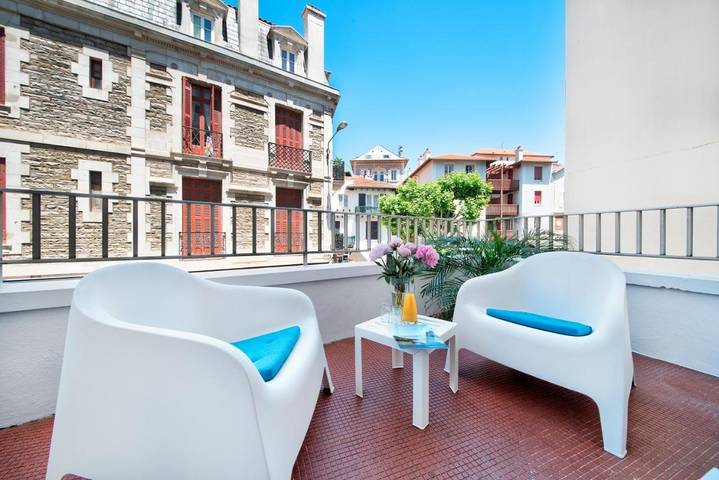 Hôtel pour 2 personnes, avec jardin dans Plage du Port-Vieux - 4