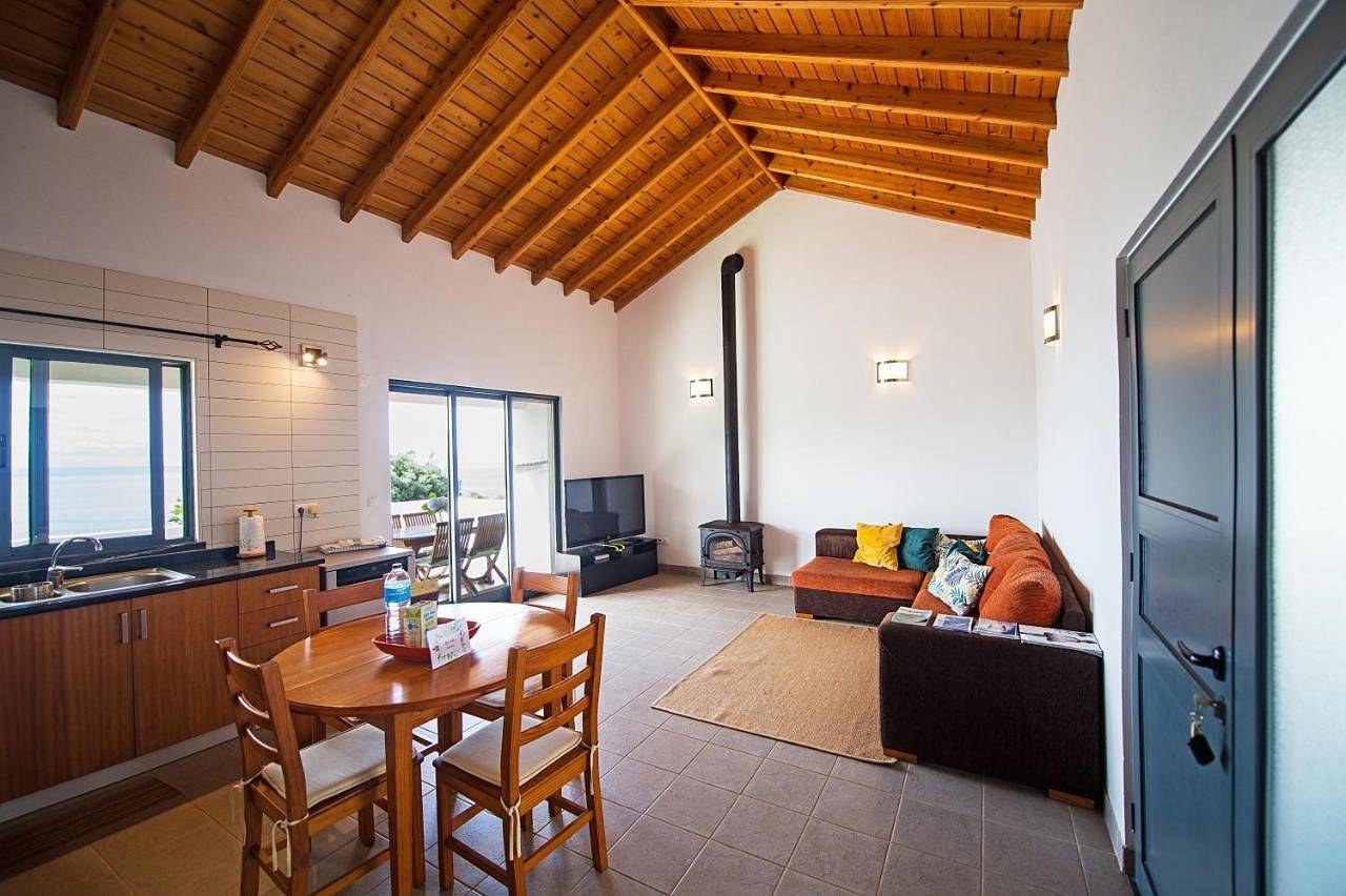 Apartamento inteiro, Casa do Nuno T2 in Capelo, Ilha do Faial