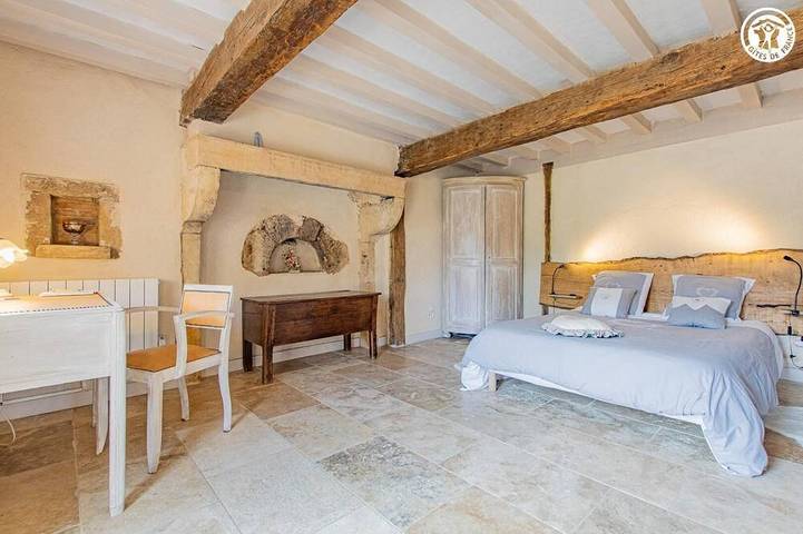 Location de vacances pour 4 personnes, avec jardin dans Semur-en-Brionnais - 3