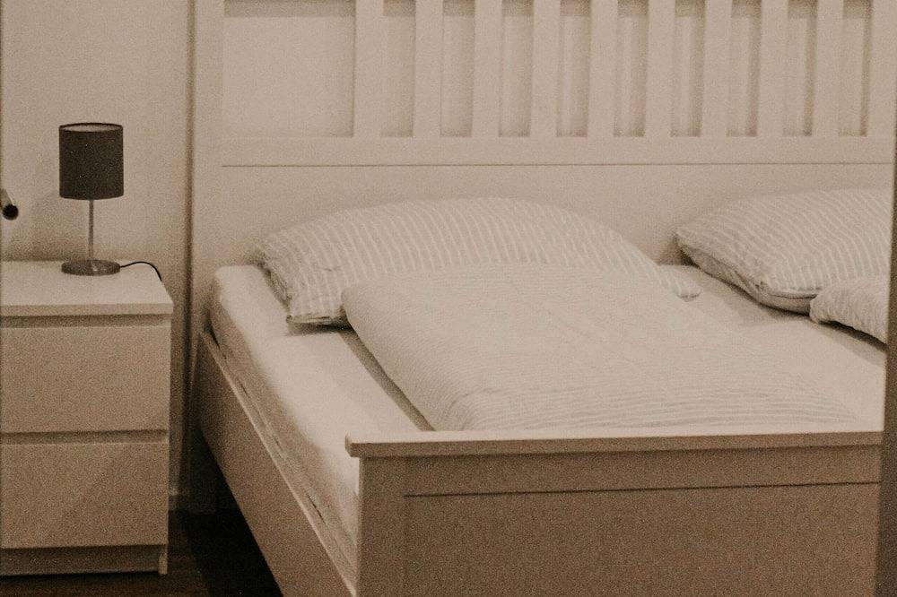 Ganze Wohnung, Moderne Ferienwohnung (70qm) für bis zu 4 Personen in Ebersberg, Ebersburg