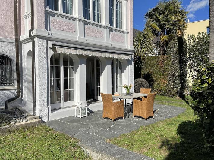 Ferienwohnung für 4 Personen, mit Terrasse und Garten sowie Pool in Minusio