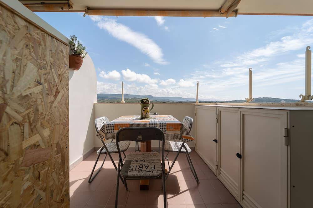 Entire apartment, Aurelia House - Elegance and comfort in Alghero, Sassari Province