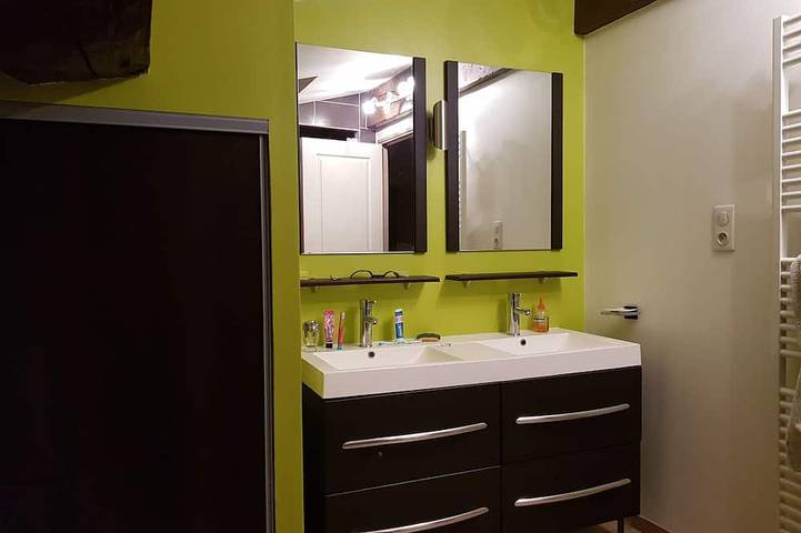 Location de vacances pour 10 personnes, avec jardin et terrasse à Divajeu - 3