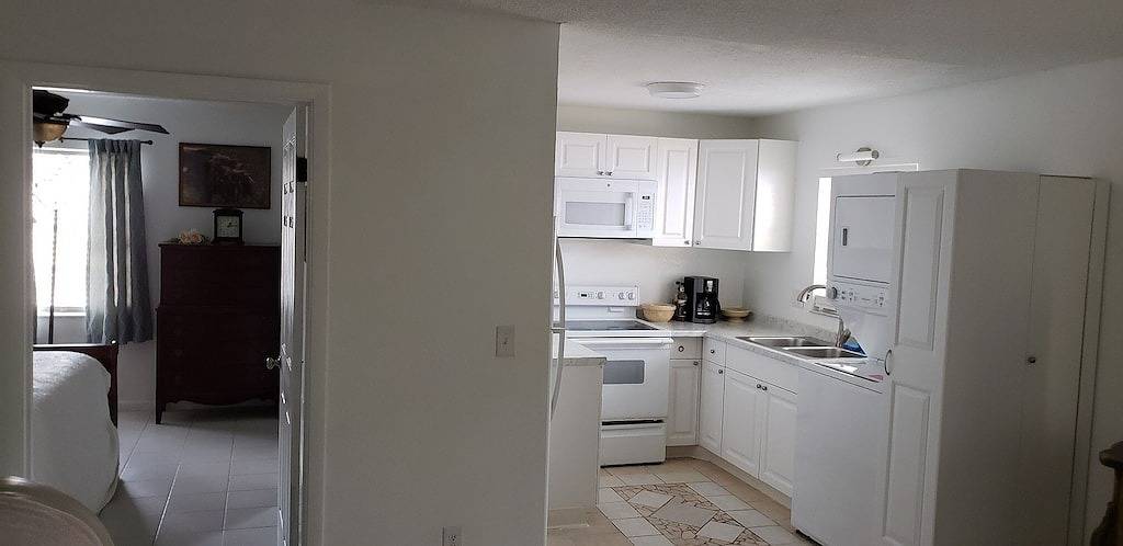 Ganze Wohnung, No additional fees expect a small one for pets. Minutes from downtown Ocala. in Marion County (FL)