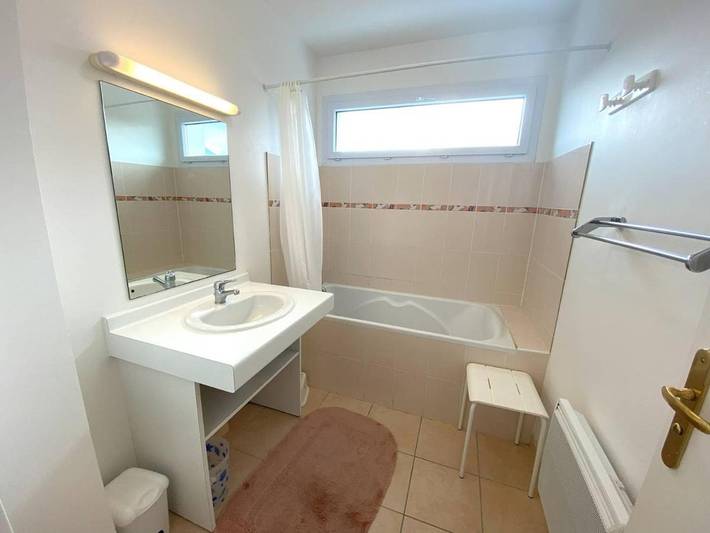 Gîte pour 4 personnes, avec balcon dans Office de Tourisme de Perros Guirec - 4