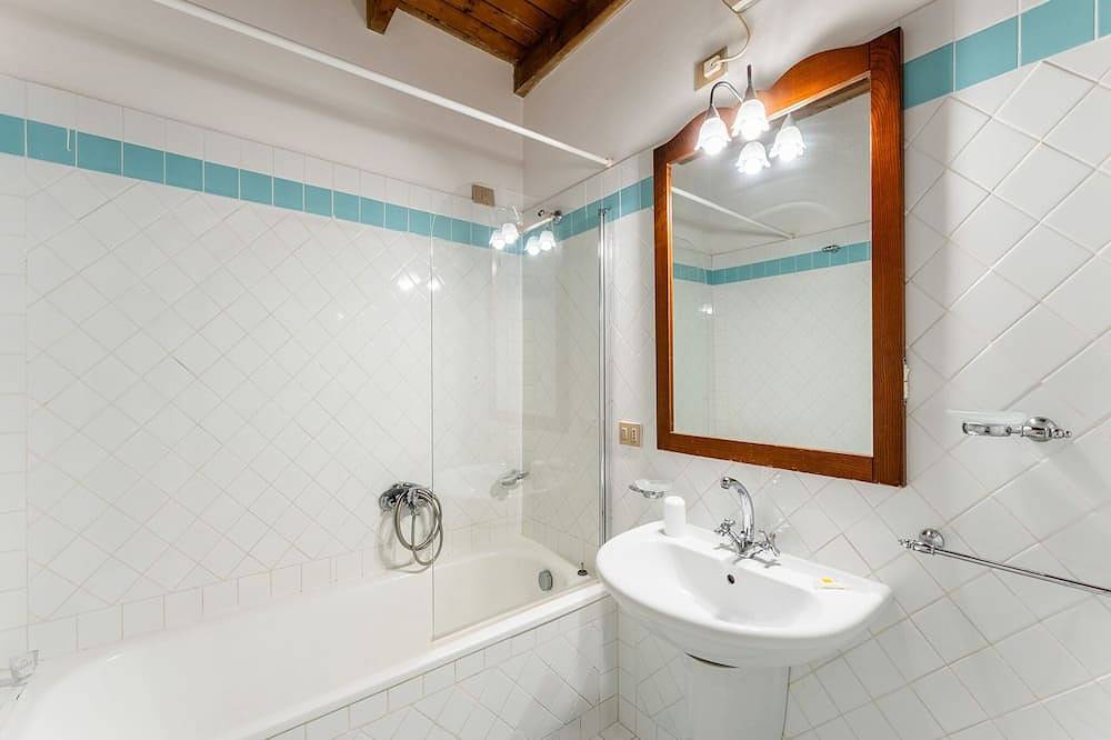 Appartamento intero, Appartamento confortevole con piscina in Sassari, Provincia di Sassari