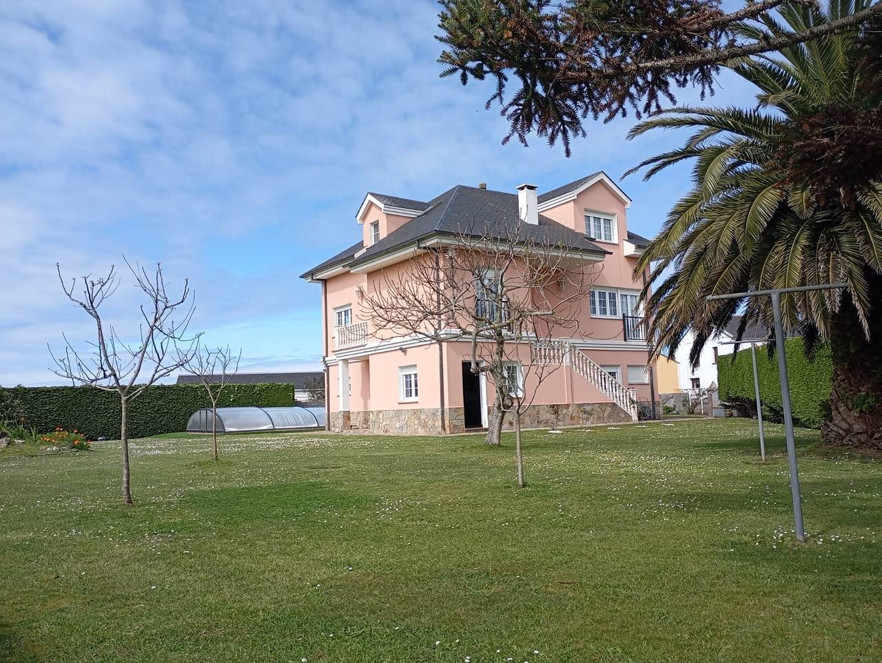 Holiday Home 'Chano' with Mountain Views, Private Pool and Wi-Fi in Tapia de Casariego, Costa Verde (Spain)