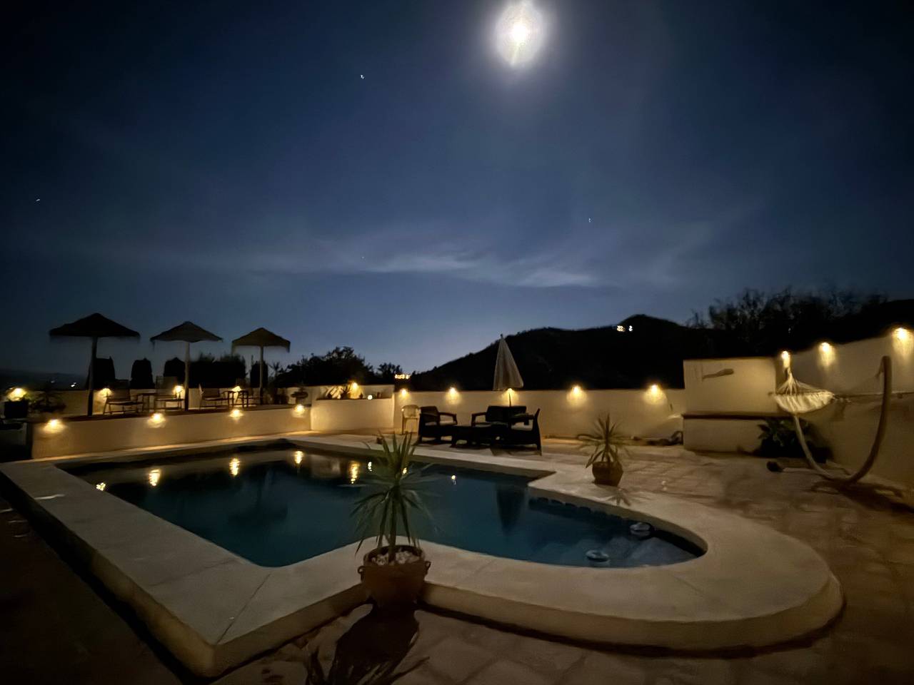 Casa Vacacional 'Vista Montaña' con Vistas al Lago, Wi-Fi y Aire Acondicionado in Los Romanes, Viñuela