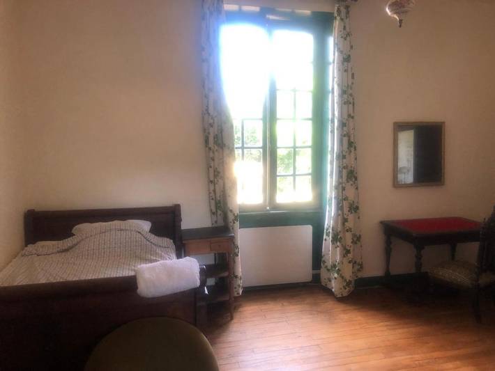 Chambre d’hôte pour 2 personnes, avec jardin et piscine ainsi que vue et vue sur le lac dans la Creuse - 2