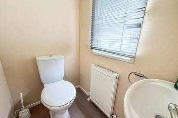 Static Caravan for 6 People in Waveney District, Suffolk, Photo 4