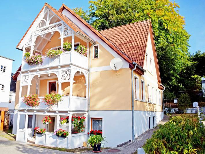 Ferienwohnung für 5 Personen, mit Balkon und Terrasse sowie Sauna in Sellin