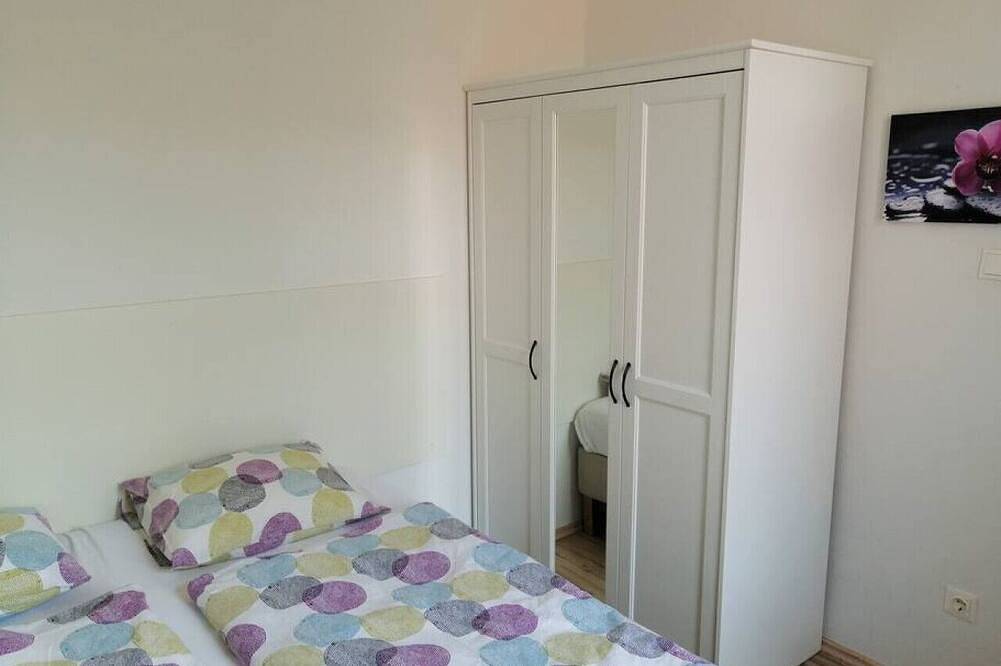 Ganze Wohnung, Balcony 2 bedroom Apart near Schönbrunn in Wien, Donau Niederösterreich