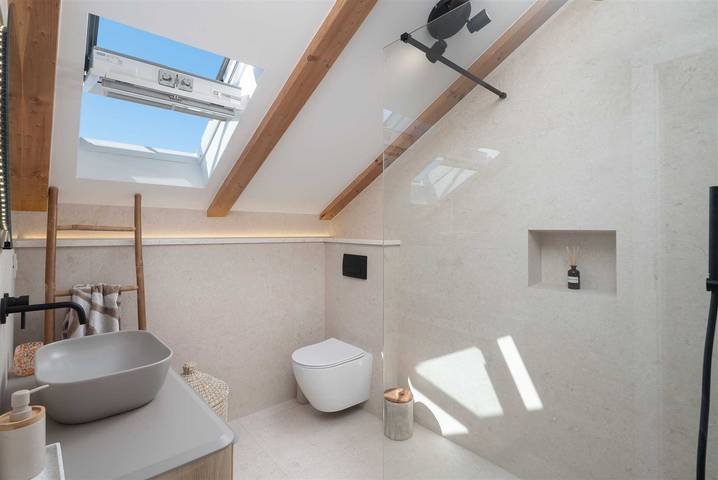 Villa pour 6 personnes, avec terrasse ainsi que piscine et vue à Sali - 2