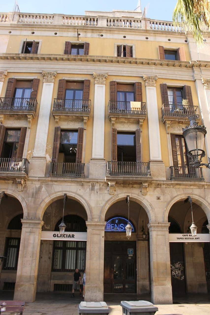 Pensión Villanueva in Barcelona Centre, Βαρκελώνη