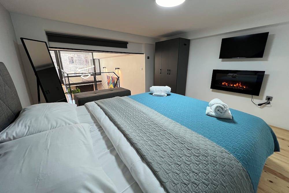 Geheel appartement, City Center Loft With Private Parking in Kavala, Regio Kavala