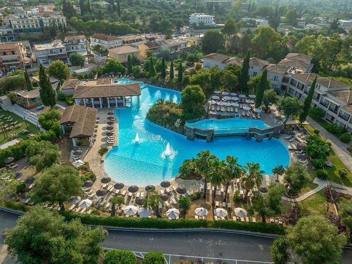 Hôtel pour 2 personnes, avec jardin ainsi que vue et piscine, animaux acceptés