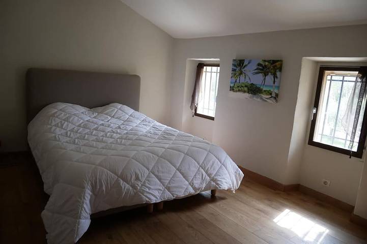 Location de vacances pour 8 personnes, avec jacuzzi et jardin à Fox-Amphoux - 2