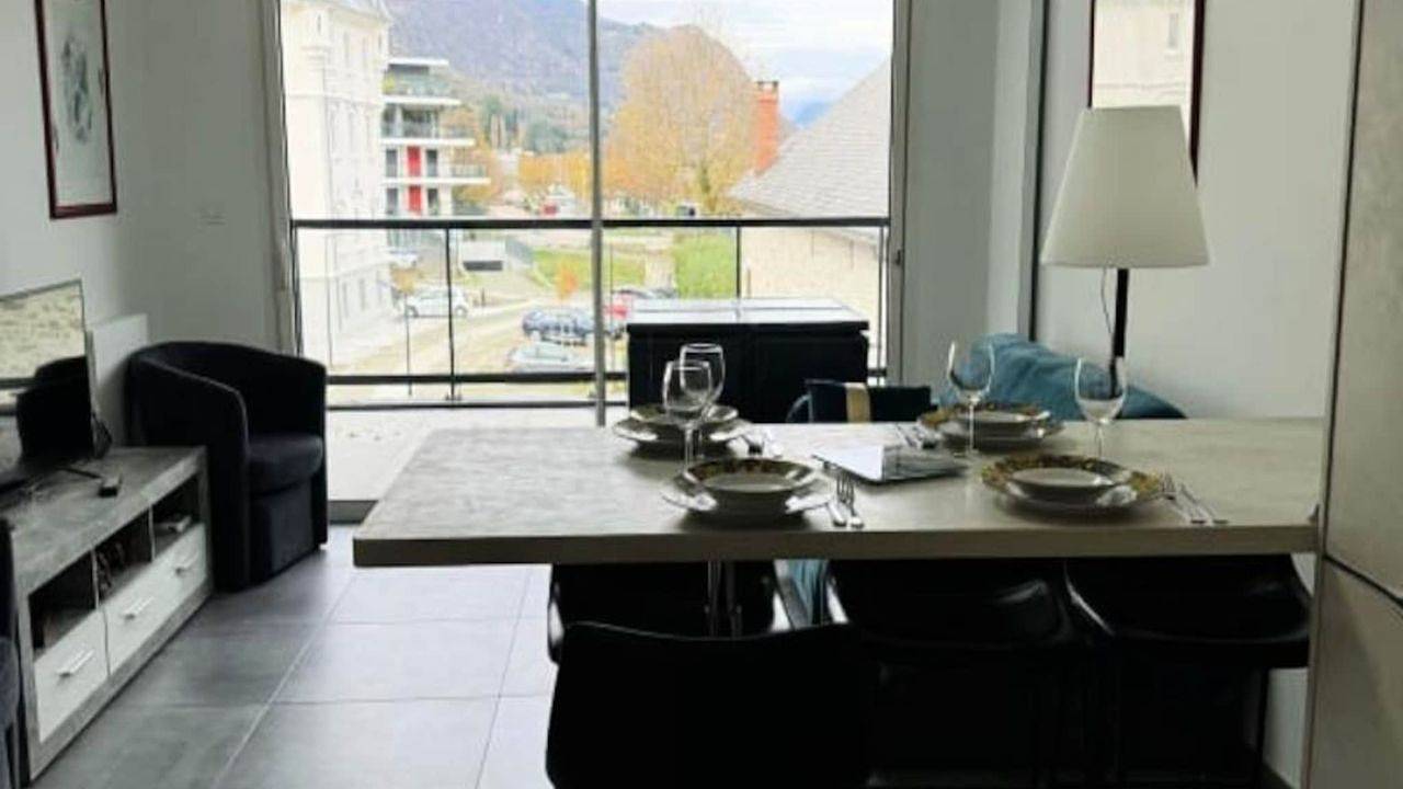 Entire holiday apartment, Ferienwohnung für 4 Personen (42 m²) in Le Bourget-du-Lac in Le Bourget-du-Lac, Chambéry region