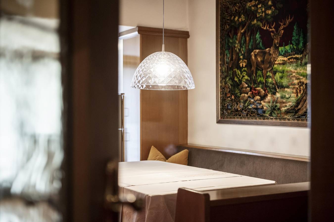 Hel lejlighed, Villa Stella Apartment N 41 near the ski lift with mountain view and Wi-Fi in St. Ulrich in Gröden, Dolomiti Superski