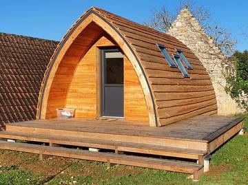 Gîte pour 2 personnes, avec jardin à Calvignac