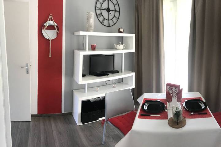 Location de vacances pour 2 personnes, avec Terrasse et Piscine à Équemauville
