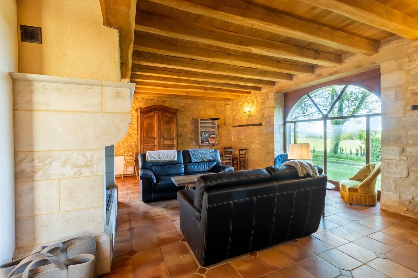 Les Granges de la Machardie – Gîte en Dordogne avec piscine et court tennis in Sainte-Trie, Dordogne