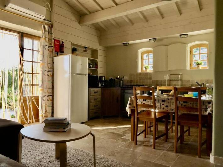 Location de vacances pour 5 personnes, avec jardin et terrasse ainsi que piscine et vue à Revest-du-Bion - 2