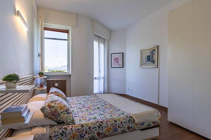 Ganze Wohnung, Lake View - Apartment with a terrace overlooking the lake - AC - WiFi - By Guestaly in Dormelletto, Lago Maggiore (Piemont)