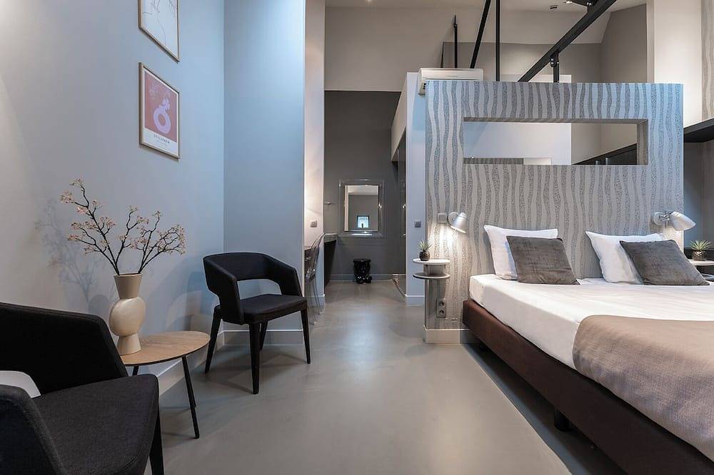 Ganze Wohnung, Übernachten Sie im Bed en Koffie, modernem Hotel im Zentrum von Oss – komfortabel und stilvoll. Das Appartement/Studio Oss vereint Hotelkomfort mit heimischen Annehmlichkeiten, ideal für Geschäftsreisen. in Oss, Nordbrabant