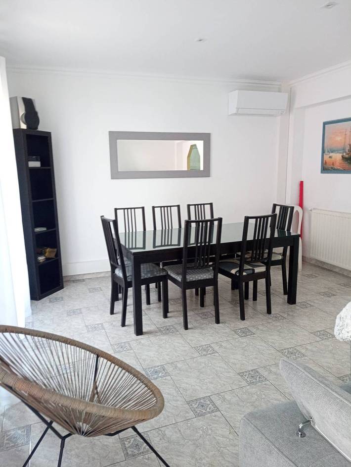 Air-conditioned village house with terrace in a peaceful setting 8 pax in Canet-en-Roussillon, Côte d'Améthyste