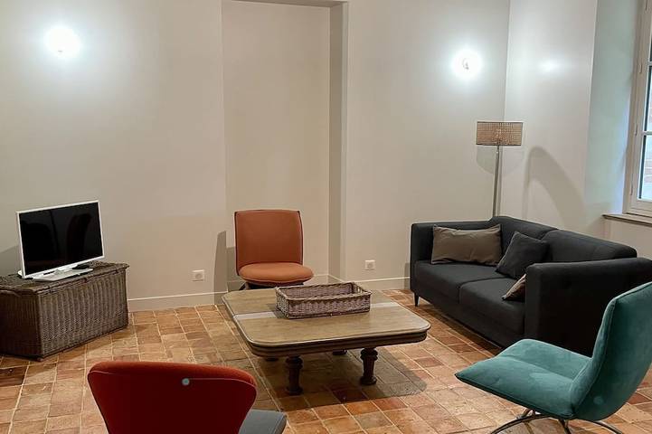 Location de vacances pour 7 personnes, avec jardin ainsi que piscine et jacuzzi, animaux acceptés à Bouchemaine - 2