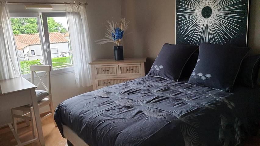 Chambre d’hôte pour 2 personnes, avec vue ainsi que piscine et jardin