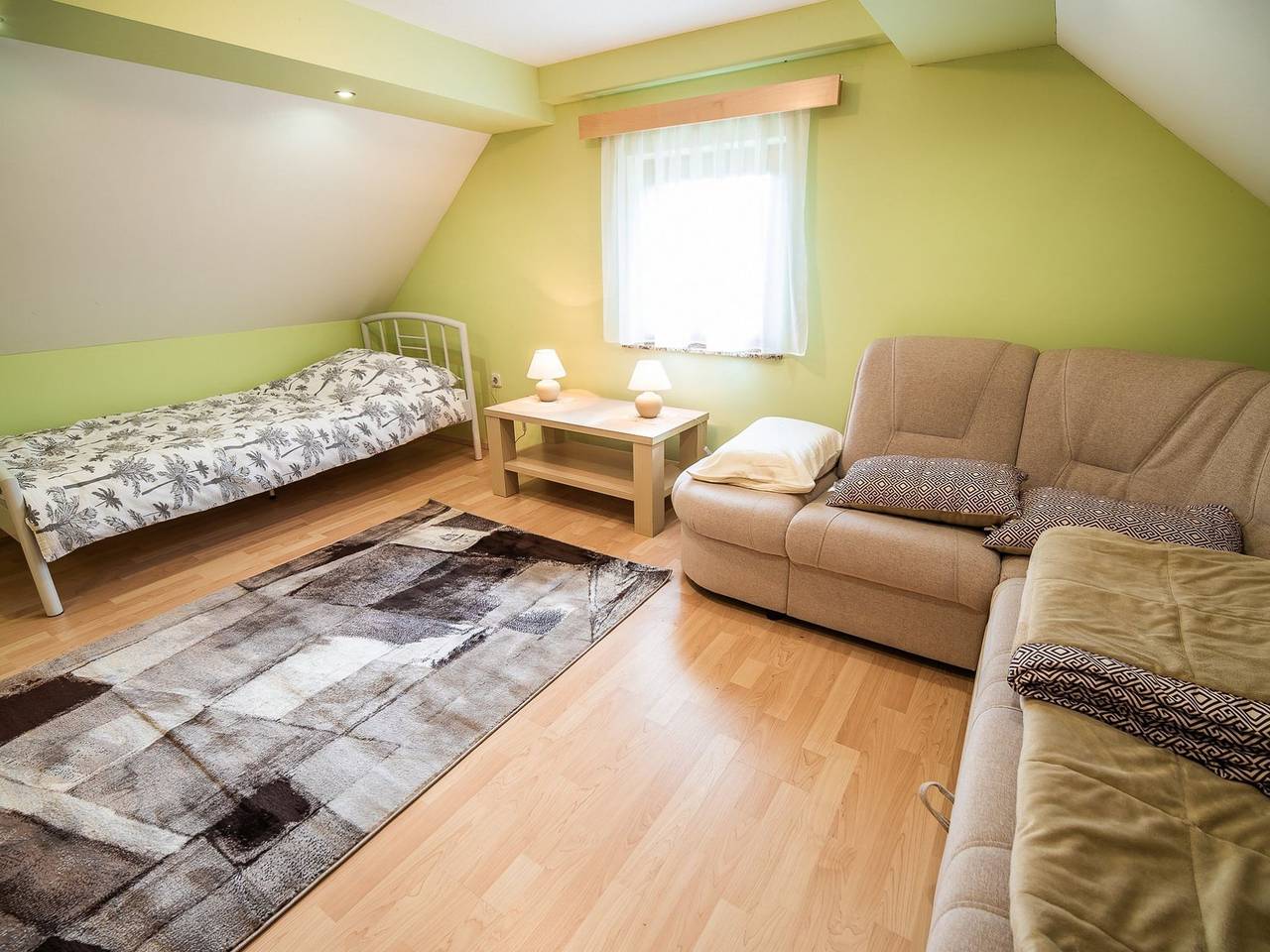 One Bedroom Holiday Home with Terrace and Garden in Rann (disambigua), Oltresava Inferiore