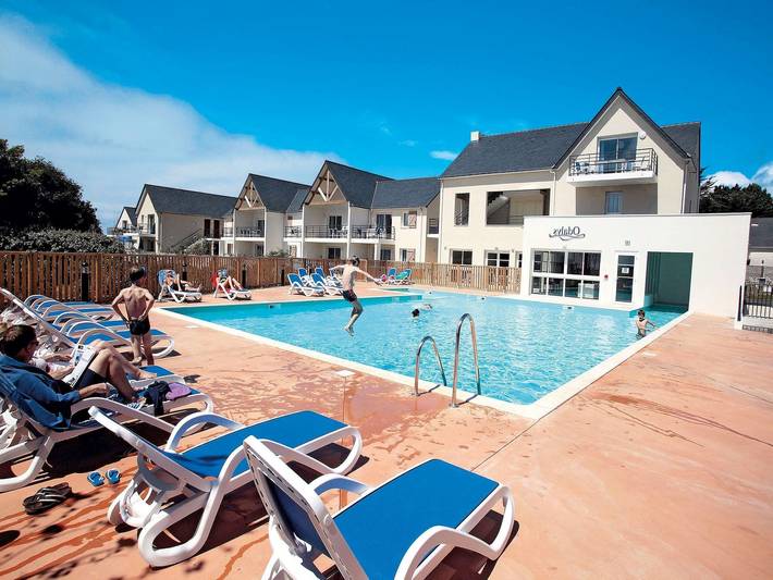Location de vacances pour 4 personnes, avec piscine à Baden (France)
