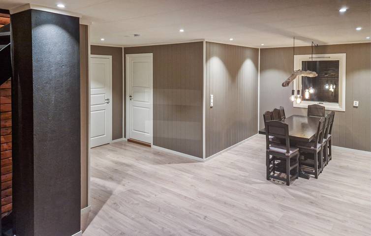 Ferienhaus für 12 Personen mit Terrasse in Røyrvik