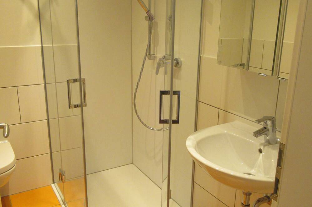 Ganze Wohnung, Ferienwohnung im Grünen in Gottenheim, Südschwarzwald