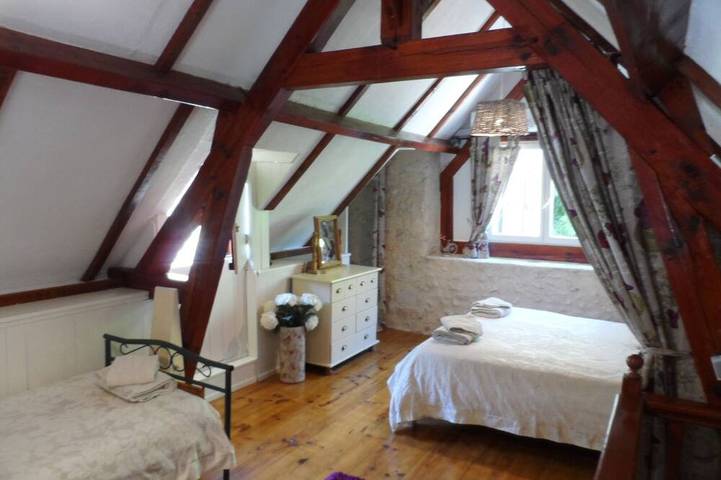 Gîte pour 5 personnes, avec jacuzzi ainsi que jardin et piscine à Bars - 2